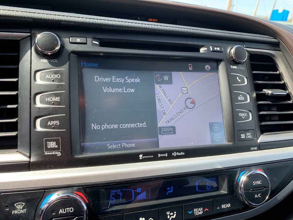 Used 2018 Toyota Highlander Limited image 25