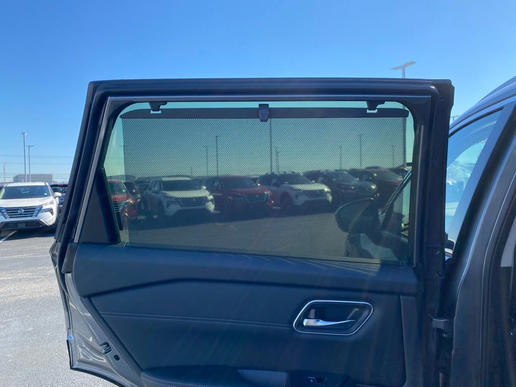 New 2026 Nissan Rogue Platinum w/ Platinum Premium Package image 17