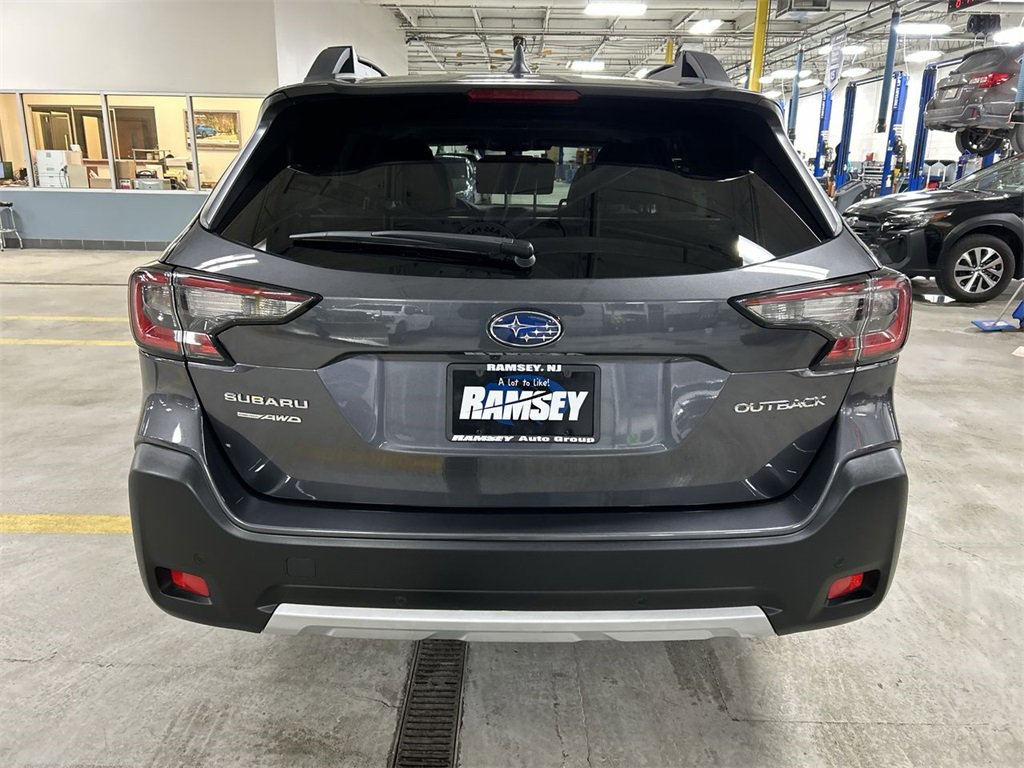 Certified 2023 Subaru Outback Limited image 26
