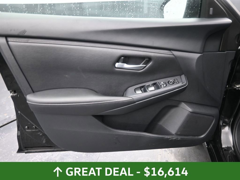 Used 2024 Nissan Sentra SV image 18