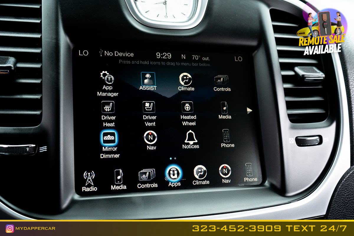 Used 2016 Chrysler 300 C RWD image 33