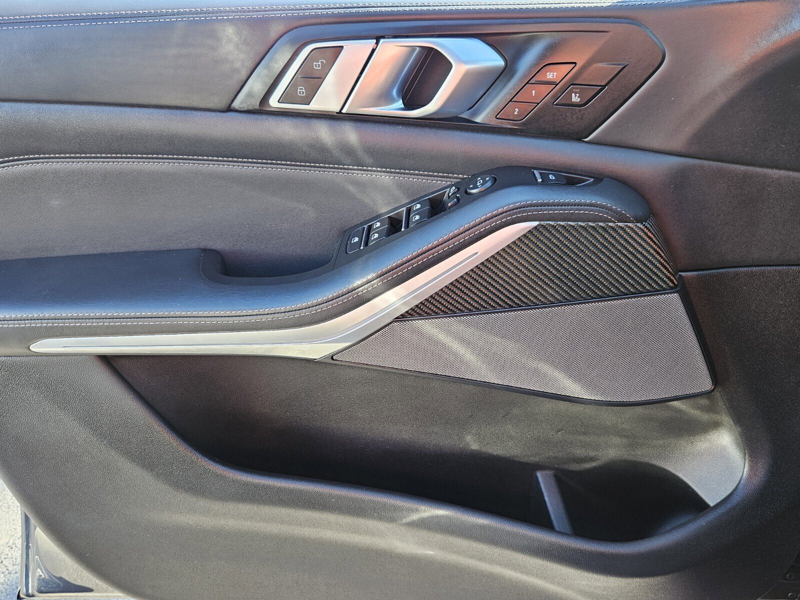 Certified 2022 BMW X5 M50i w/ Premium Package image 41