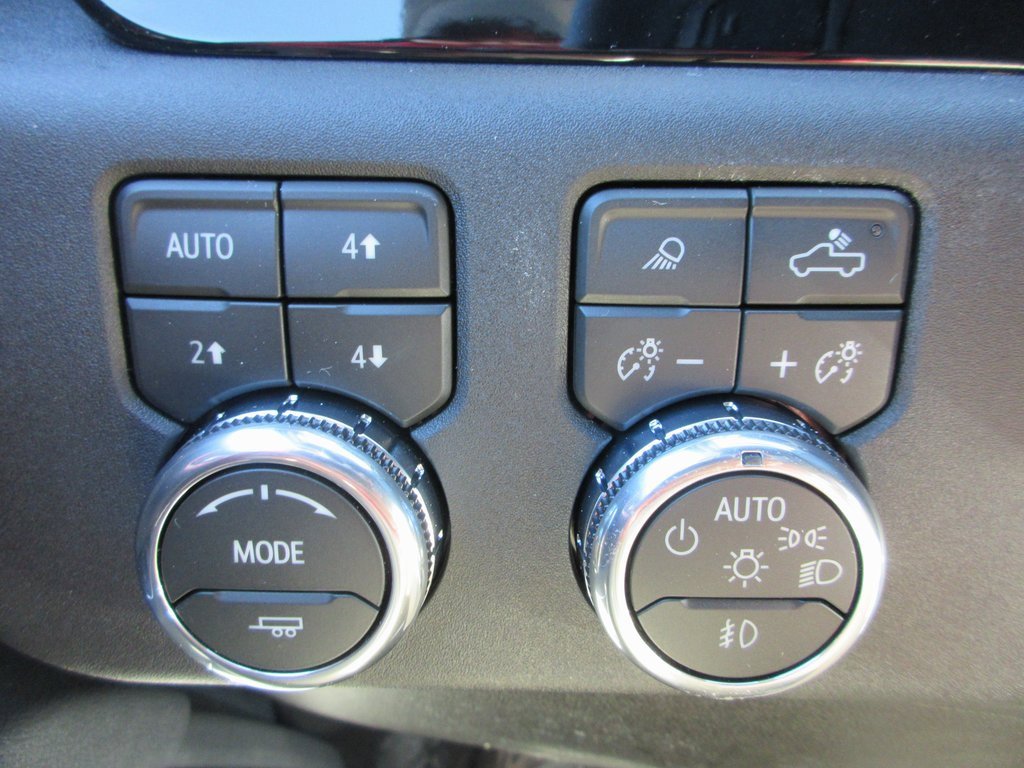 New 2026 GMC Sierra 3500 SLT w/ SLT Premium Package image 18