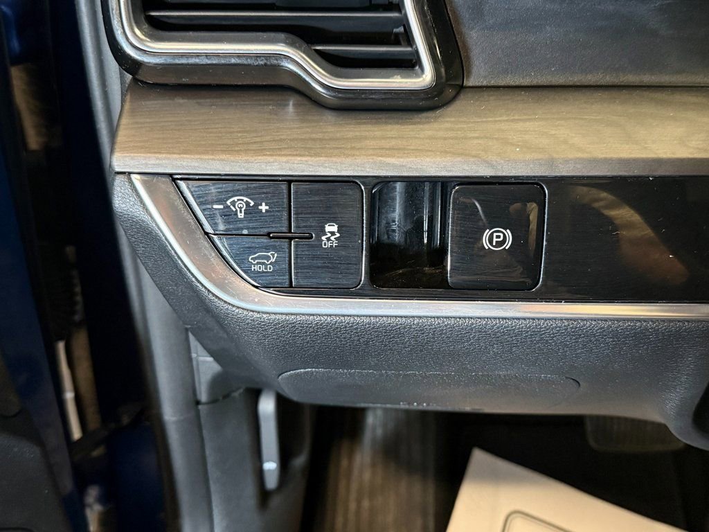 Used 2023 Kia Sportage X-Line w/ X-Line Premium Package image 19