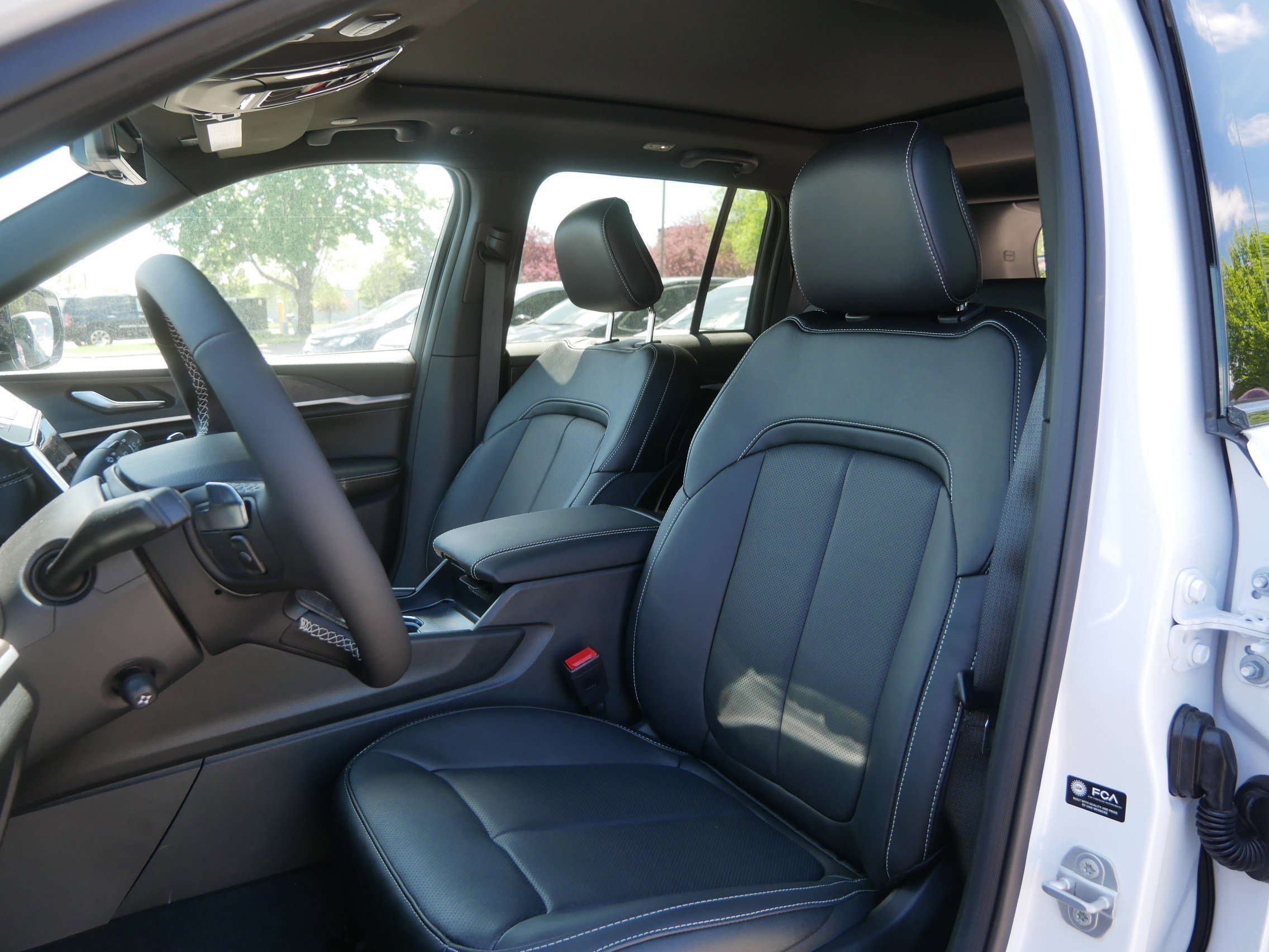New 2026 Jeep Grand Cherokee Limited AWD/4WD image 5
