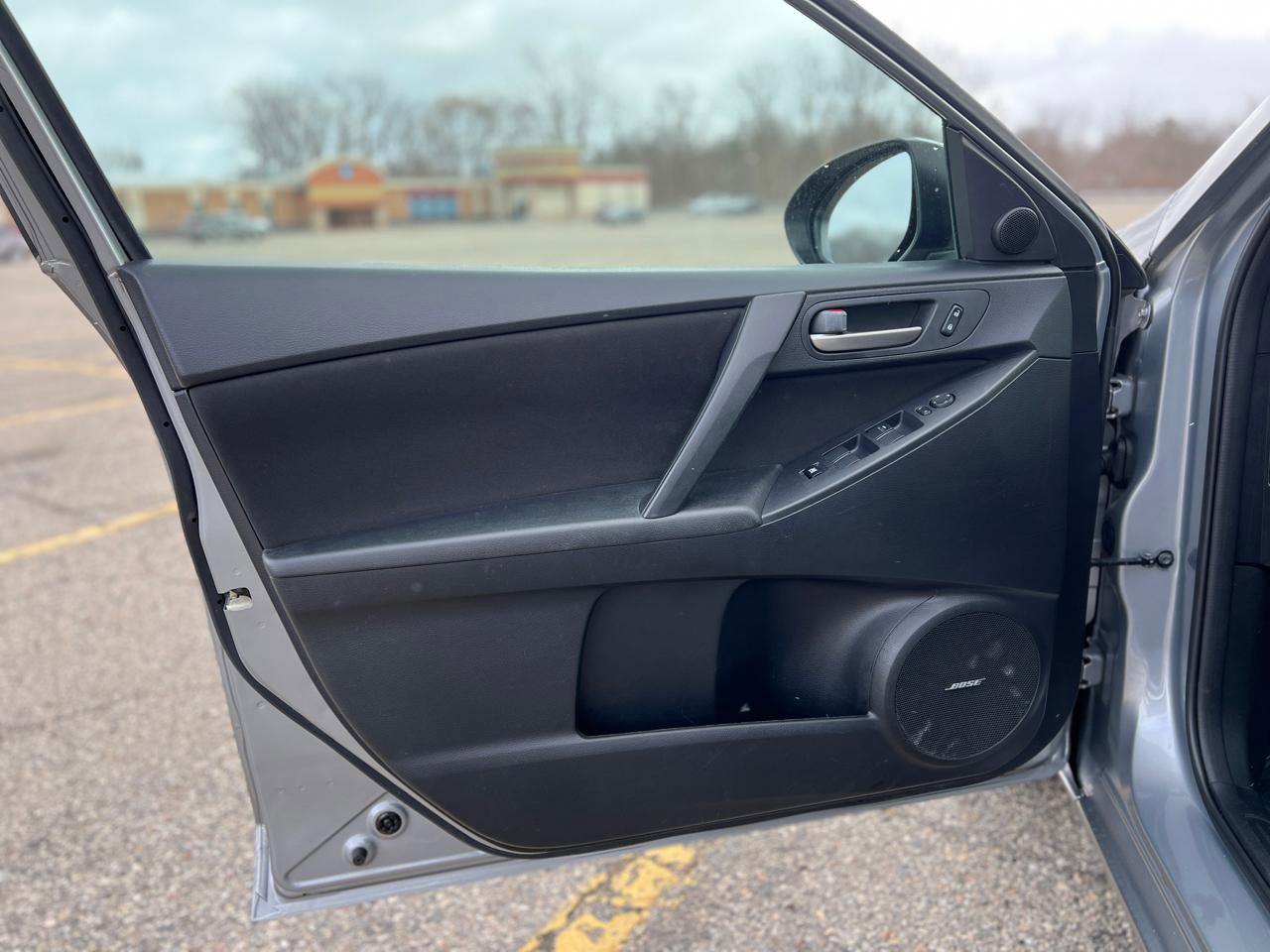 Used 2012 MAZDA MAZDA3 i Touring image 13