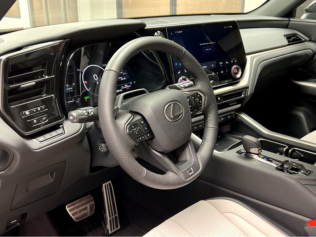 New 2026 Lexus TX 500h AWD image 39