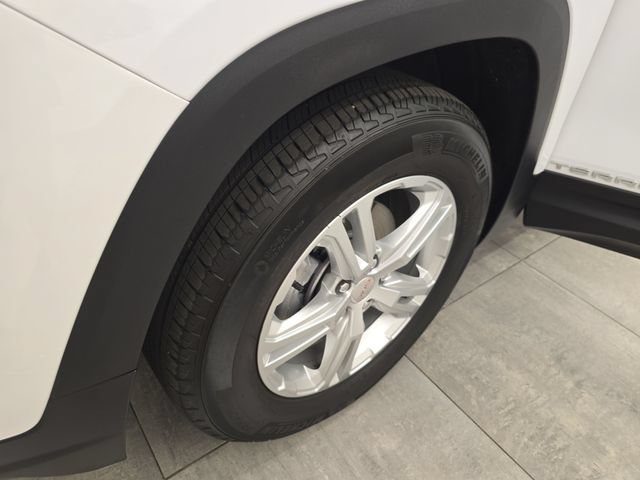 Used 2024 GMC Terrain SLE FWD image 34