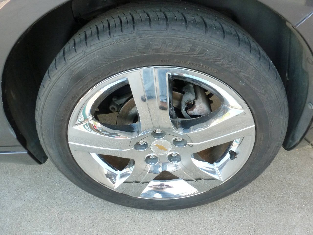 Used 2011 Chevrolet Malibu LT w/ HFV6 Engine Package FWD image 16