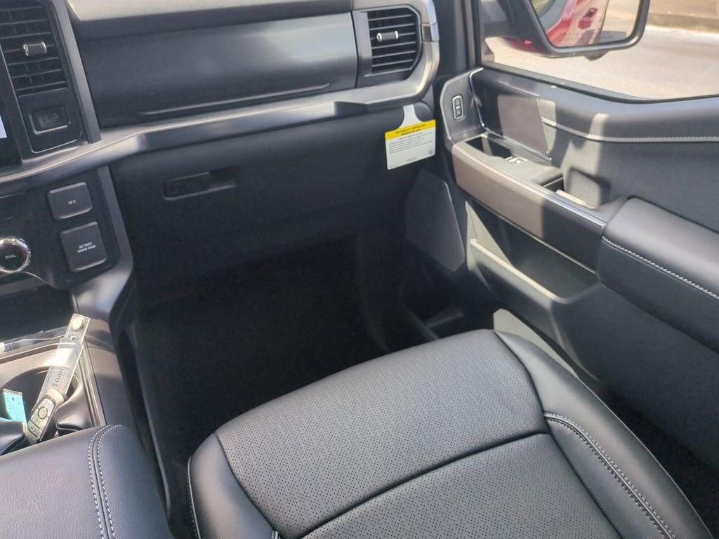 New 2025 Ford F150 Lariat w/ Equipment Group 501A Mid image 19