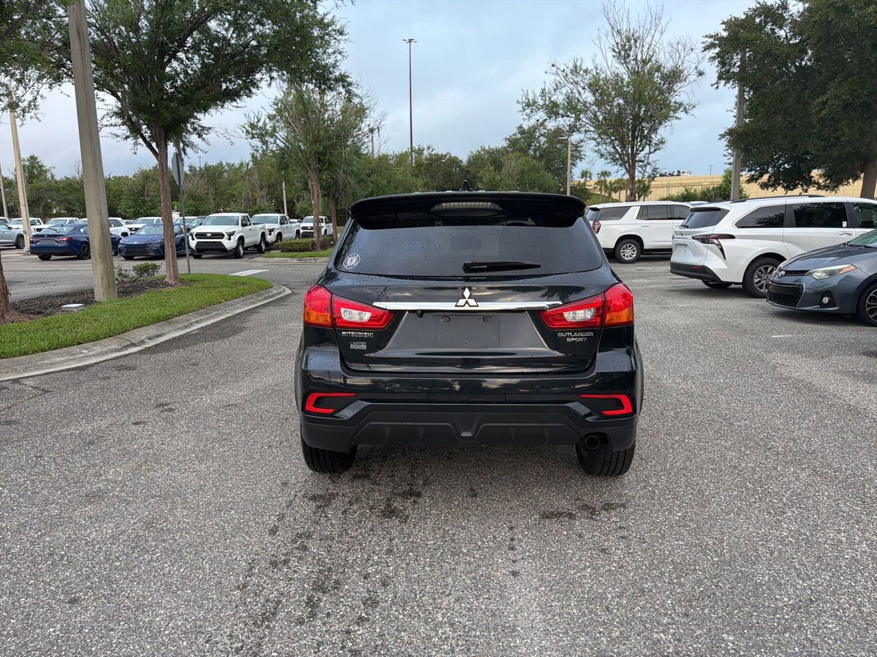 Used 2018 Mitsubishi Outlander Sport LE FWD image 4