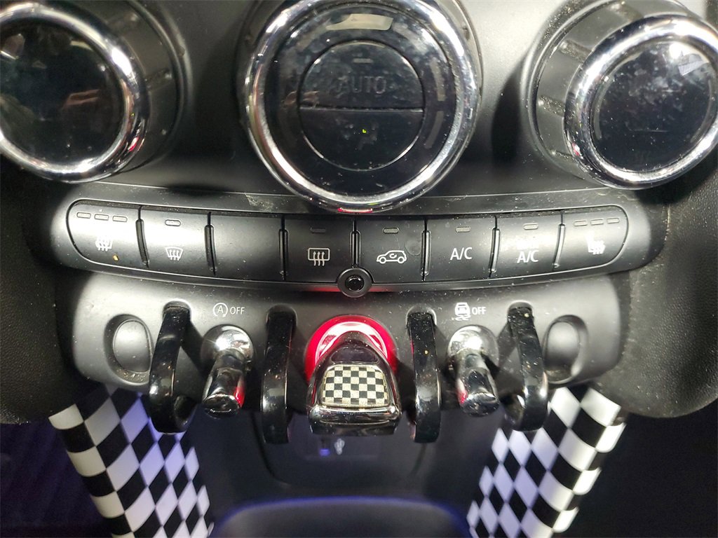 Used 2019 MINI Cooper 2-Door Hardtop image 21