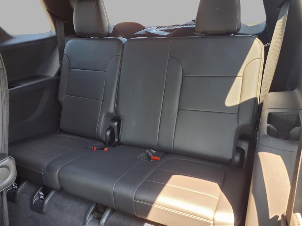 Used 2022 Chevrolet Traverse Premier image 30