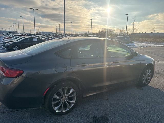 Used 2015 Chrysler 200 S w/ Comfort Group image 17