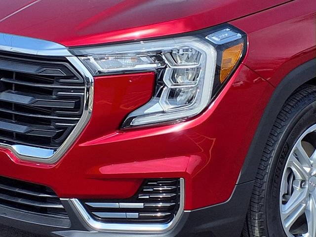 Used 2023 GMC Terrain SLE w/ Driver Convenience Package image 25