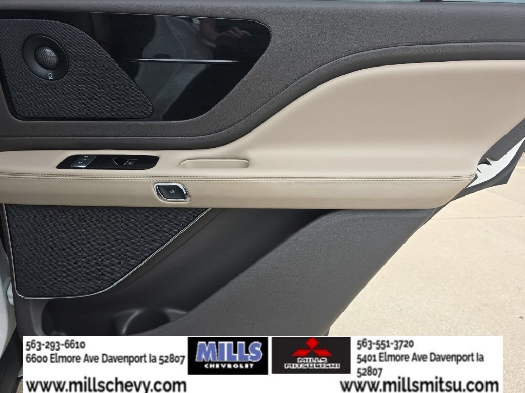 Used 2021 Lincoln Aviator Reserve w/ Equipment Group 201A AWD/4WD image 21
