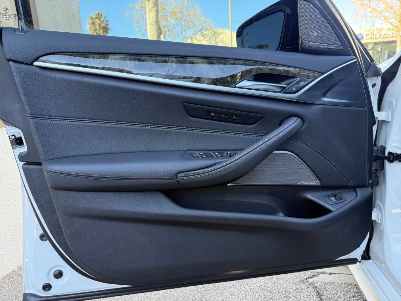 Used 2021 BMW 540i w/ M Sport Package image 21