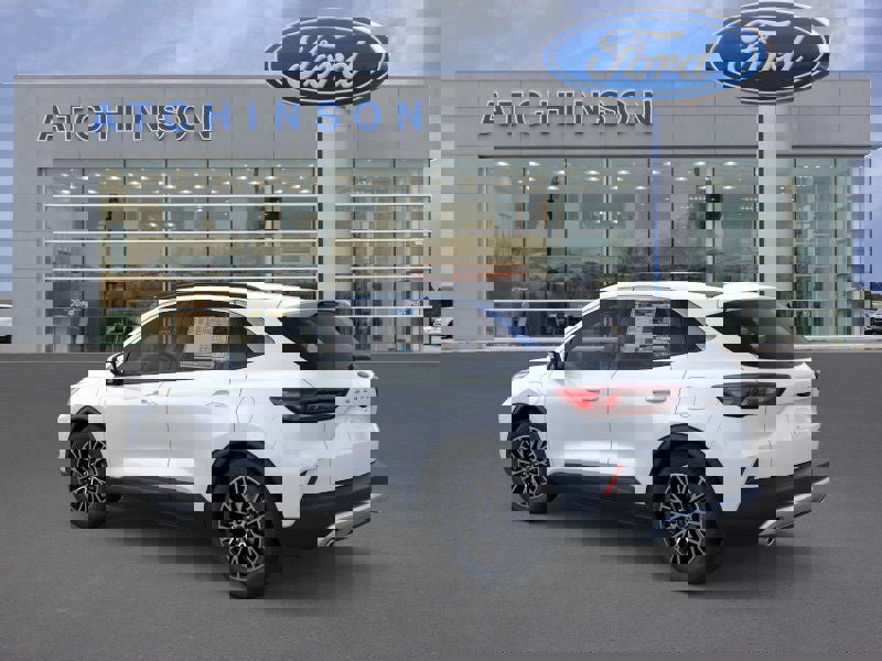 New 2026 Ford Escape SE image 4