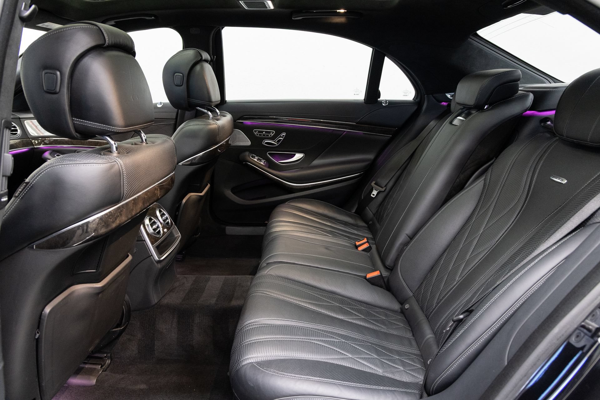 Used 2015 Mercedes-Benz S 63 AMG 4MATIC Sedan w/ Driver Assistance Package image 8
