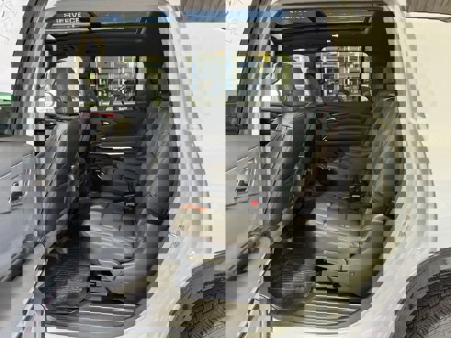 New 2026 Chevrolet Traverse RS w/ LPO, Floor Liner Package image 9