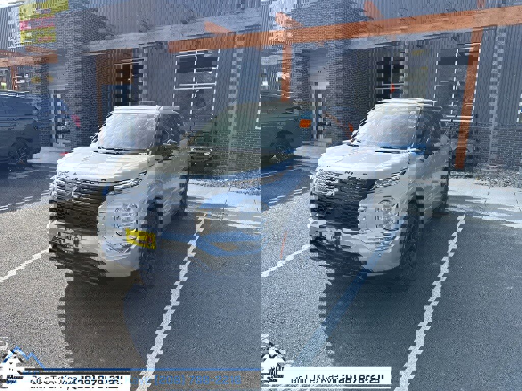 Used 2022 Mitsubishi Outlander SE