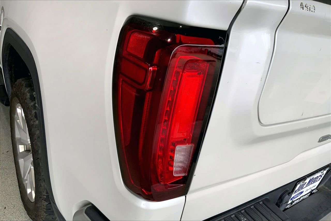 Used 2021 GMC Sierra 1500 SLT w/ SLT Convenience Package RWD image 13