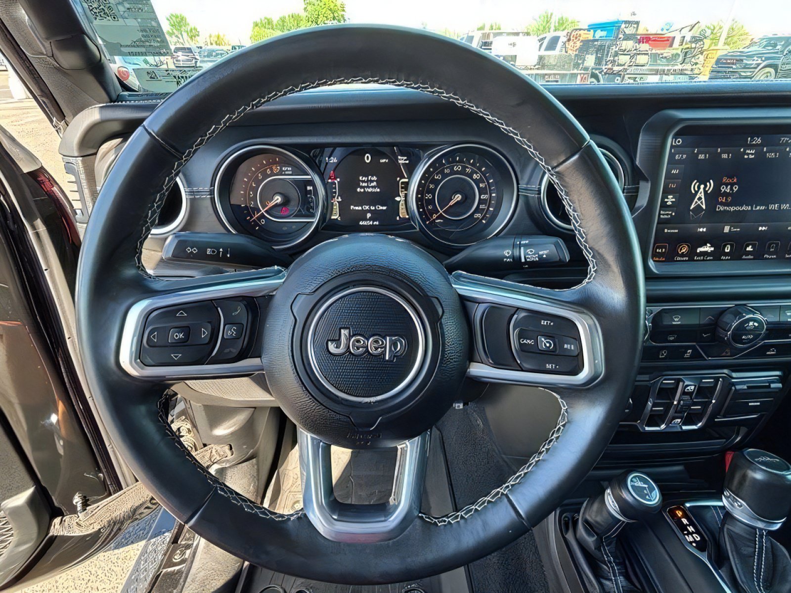 Used 2021 Jeep Gladiator Overland w/ Popular Equipment Package AWD/4WD image 12