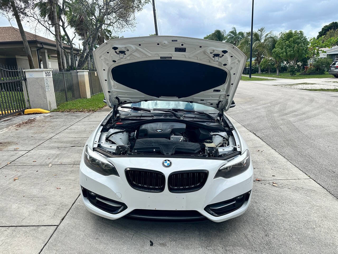 Used 2016 BMW 228i xDrive 228i xDrive AWD 2dr Coupe SULE image 11