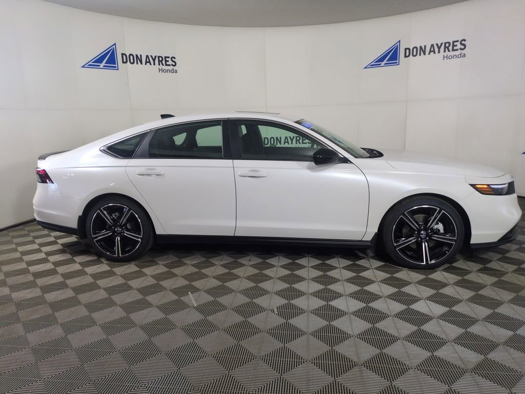Certified 2025 Honda Accord Sport image 10