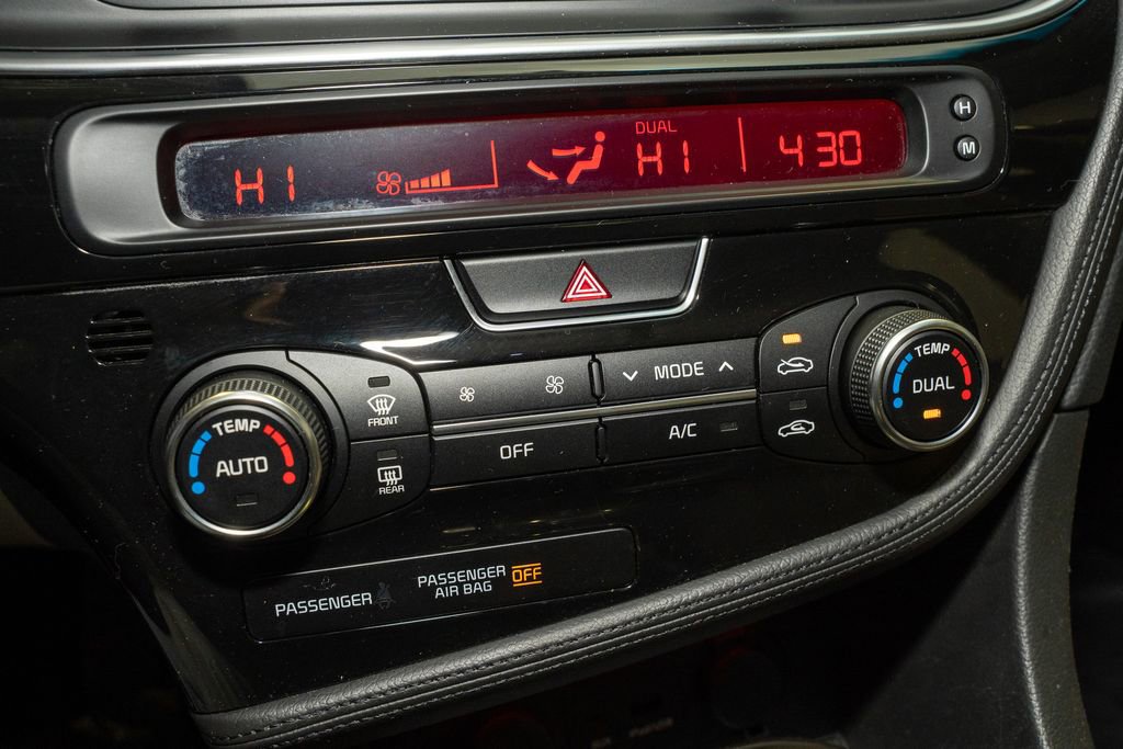 Used 2015 Kia Optima EX image 12