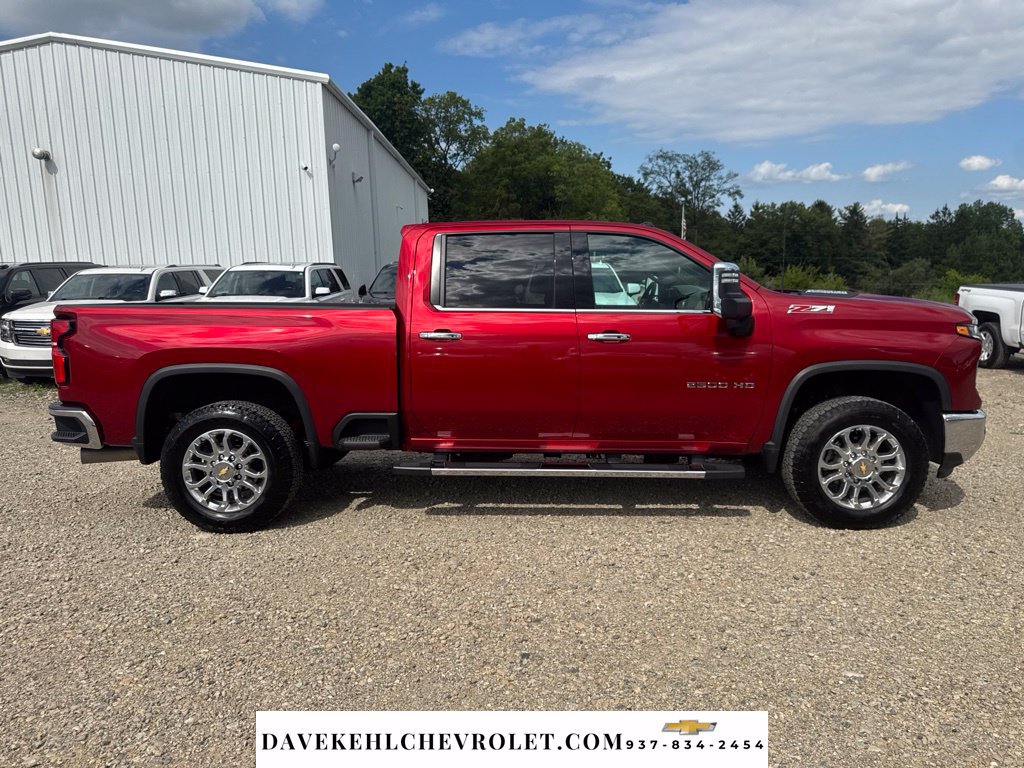 Used 2025 Chevrolet Silverado 2500 LTZ w/ LTZ Plus Package AWD/4WD image 8