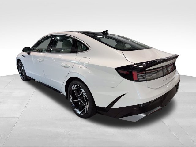 Used 2025 Hyundai Sonata SEL FWD image 7