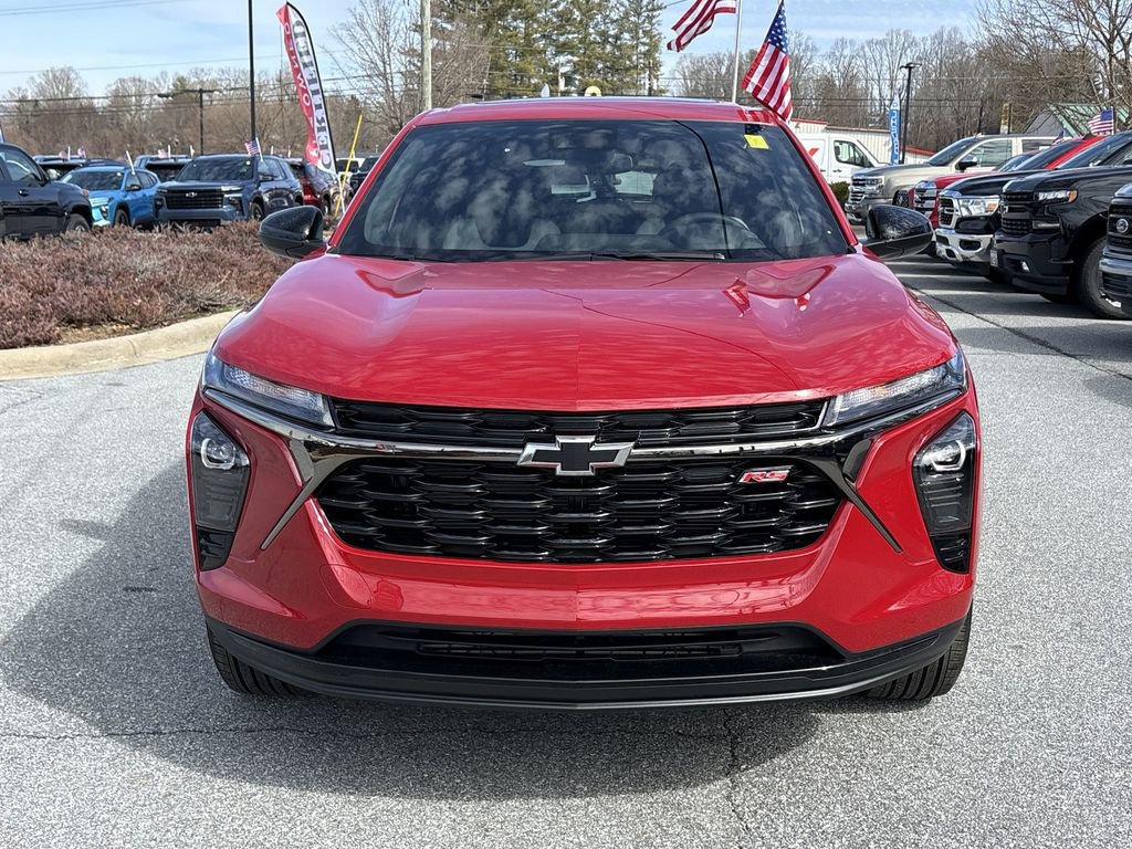 New 2026 Chevrolet Trax RS w/ Sunroof Package image 4