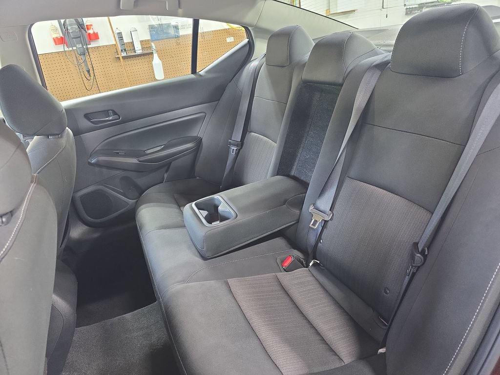 Used 2024 Nissan Altima 2.5 SV FWD image 14