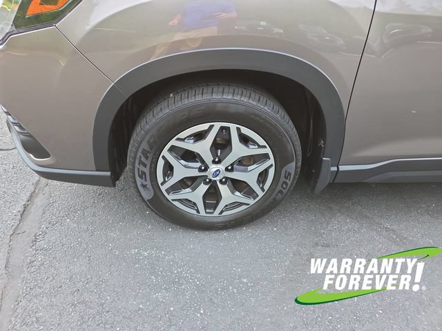 Used 2023 Subaru Forester Premium AWD/4WD image 19