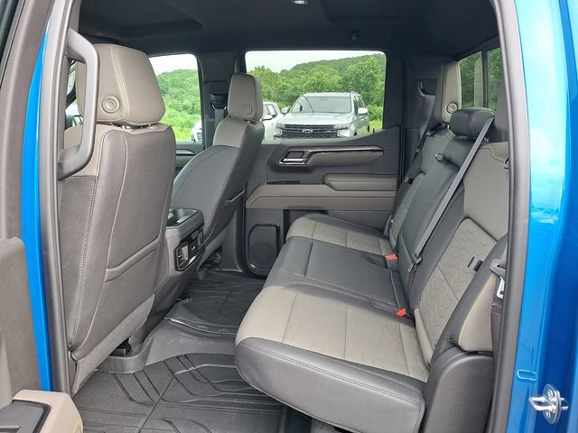 Used 2023 Chevrolet Silverado 1500 ZR2 AWD/4WD image 8