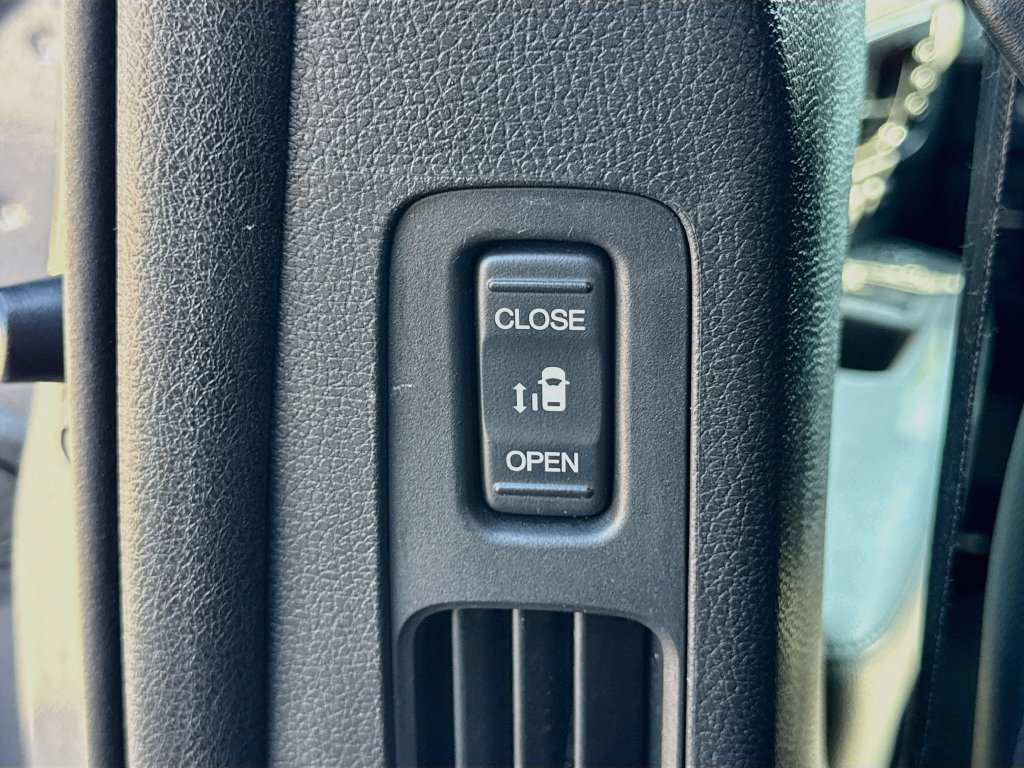 Used 2024 Honda Odyssey Touring image 29