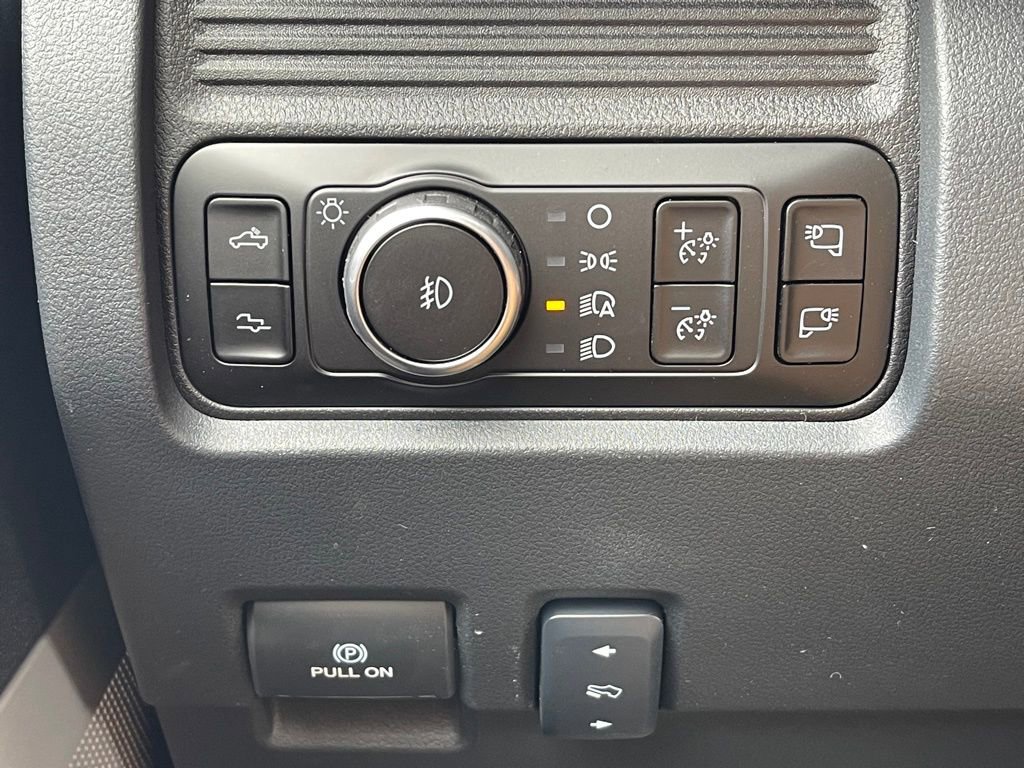 New 2026 Ford F250 Platinum w/ Tremor Off-Road Package AWD/4WD image 15