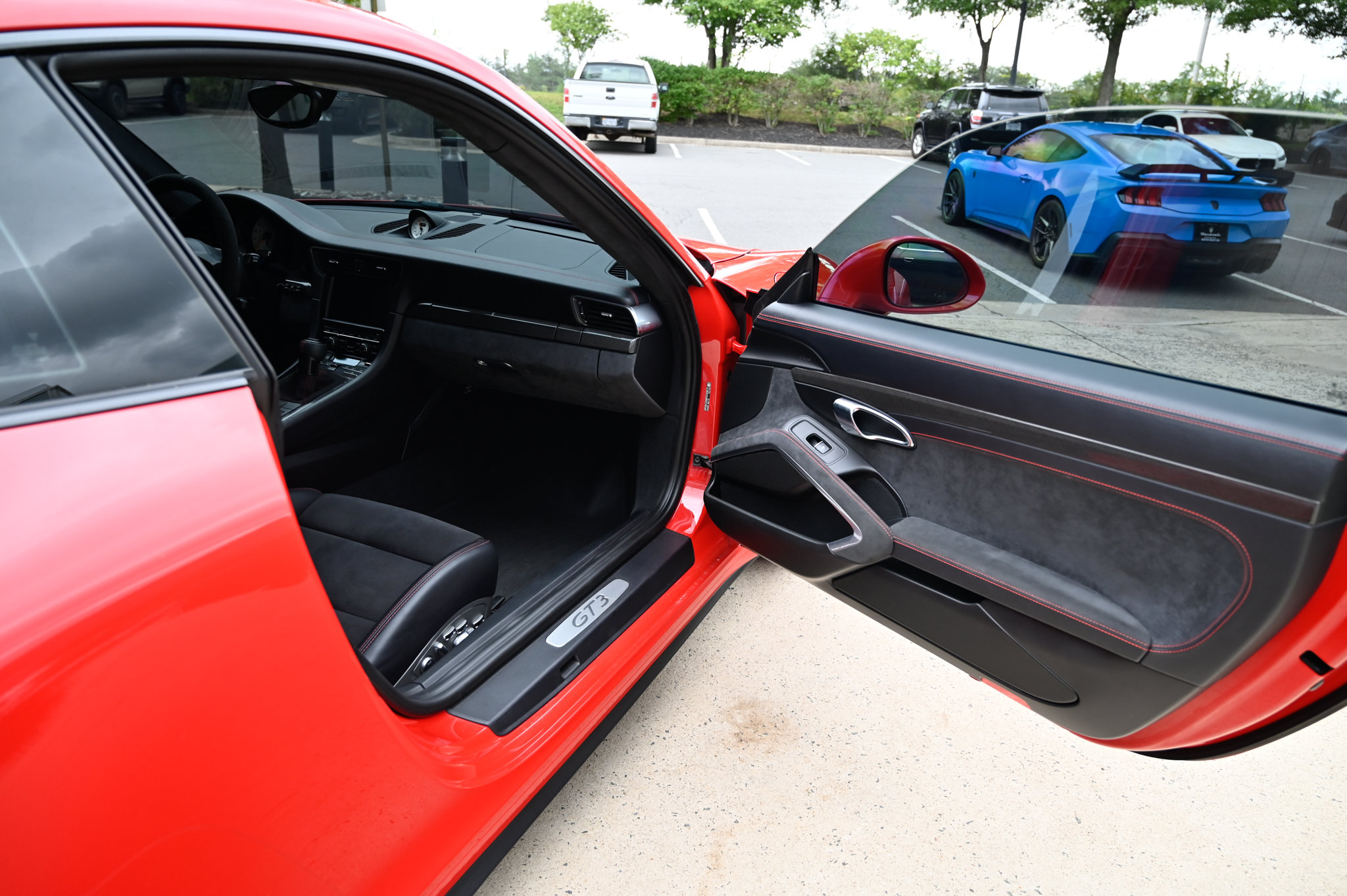 Used 2015 Porsche 911 GT3 RWD image 38