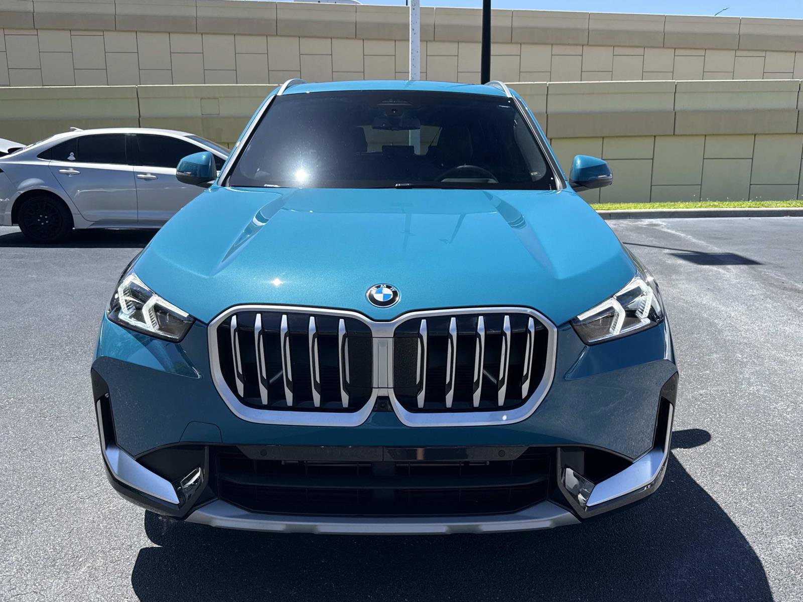 Used 2025 BMW X1 xDrive28i AWD/4WD image 8