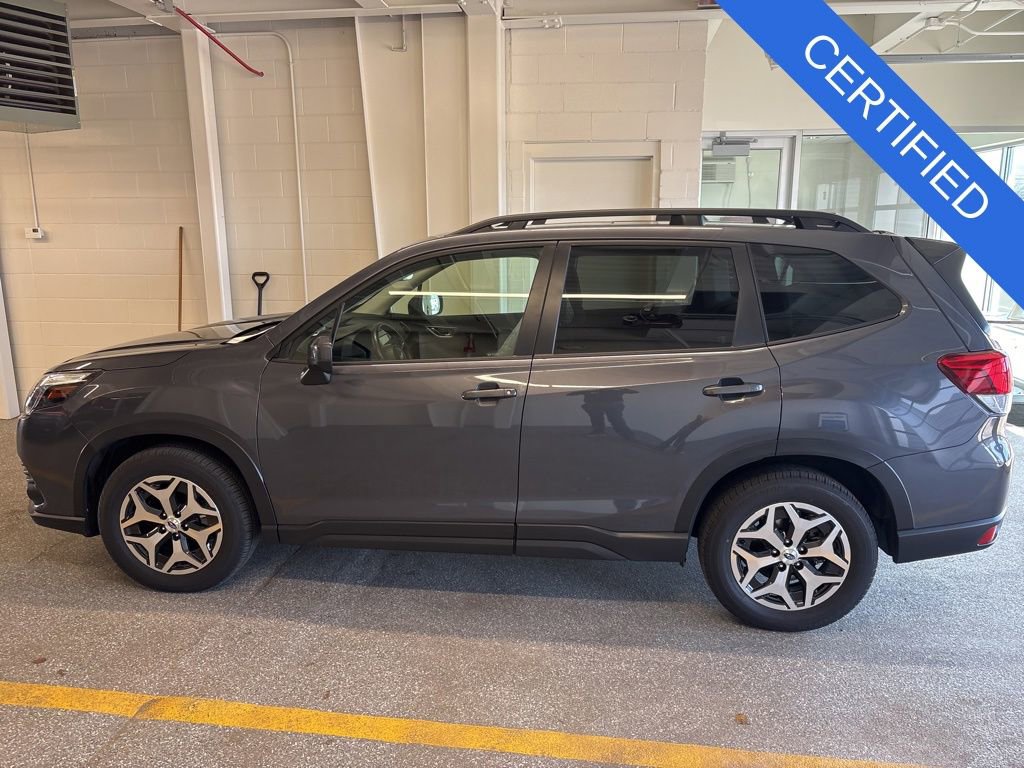 Used 2024 Subaru Forester Premium image 5