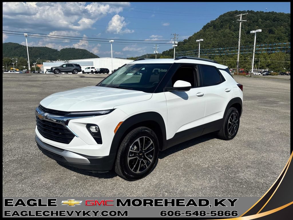 Used 2025 Chevrolet TrailBlazer LT AWD/4WD image 1
