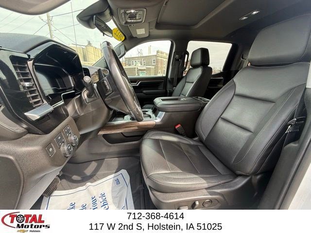 Used 2022 Chevrolet Silverado 1500 RST w/ Redline Edition image 9
