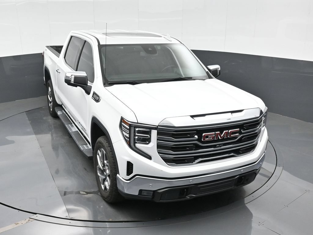 Used 2024 GMC Sierra 1500 SLT w/ SLT Premium Plus Package AWD/4WD image 32