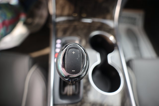 Used 2015 Chevrolet Impala LTZ FWD image 31