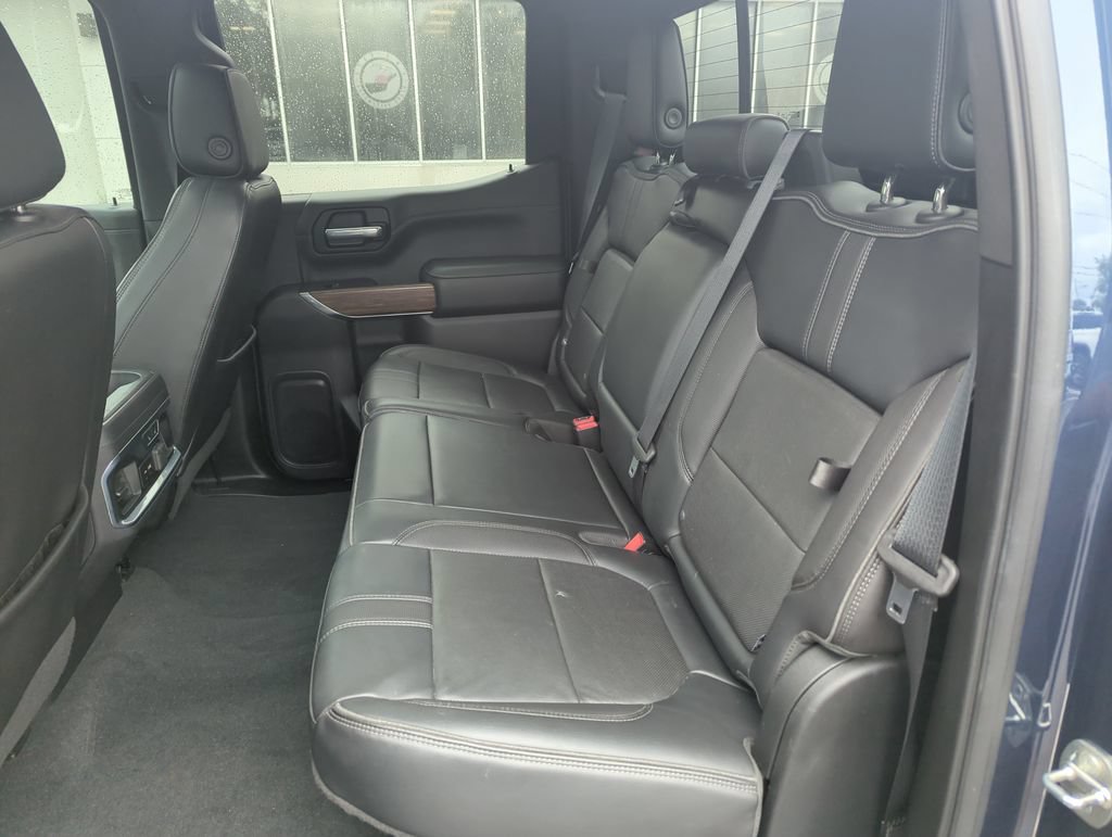 Used 2020 Chevrolet Silverado 1500 High Country w/ Technology Package AWD/4WD image 29
