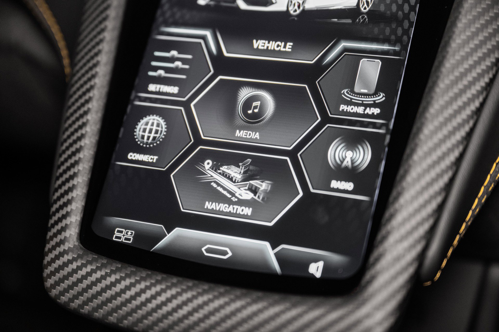 Used 2024 Lamborghini Revuelto image 40