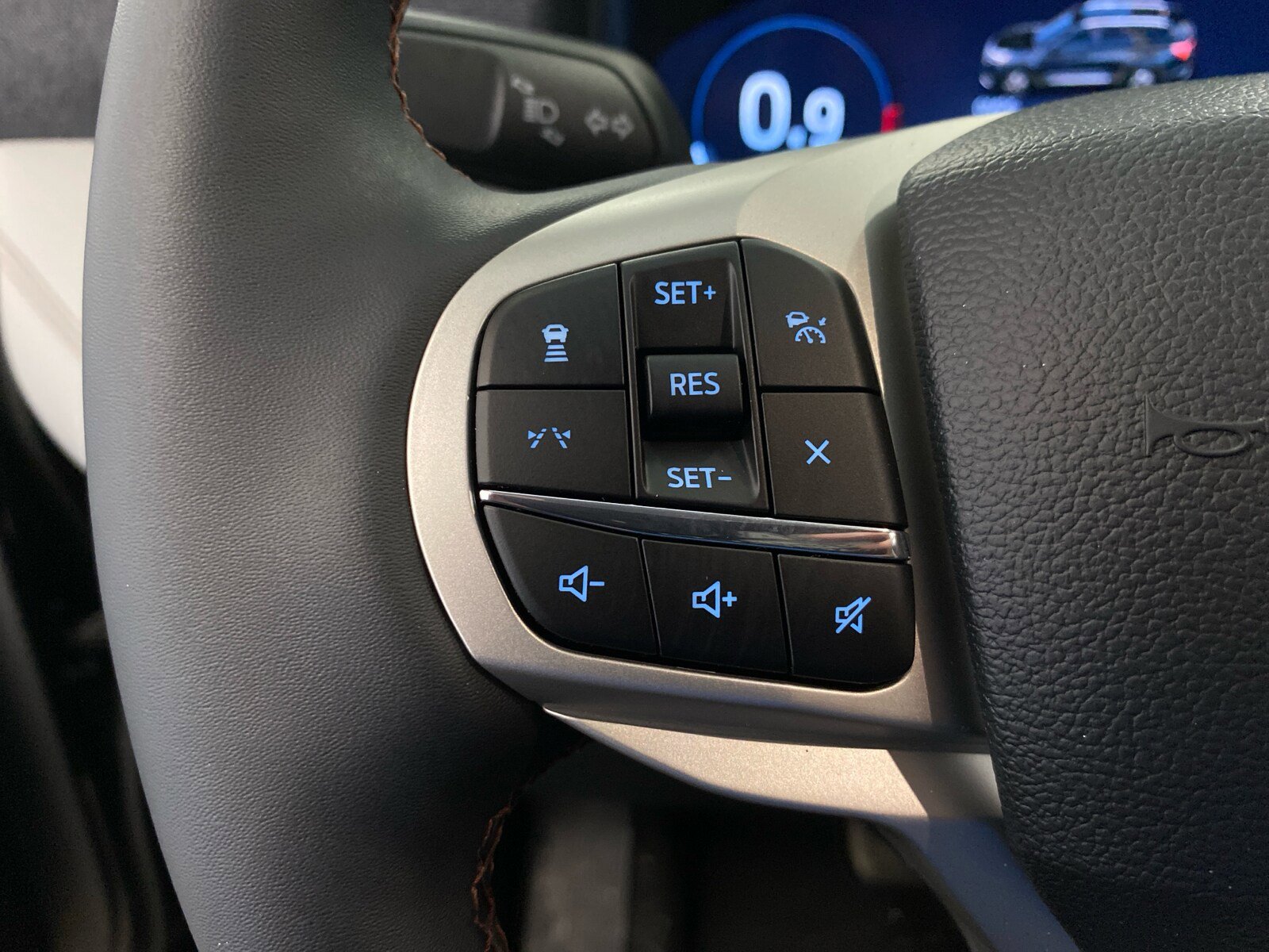 New 2026 Ford Explorer Active w/ Active Comfort Package AWD/4WD image 36