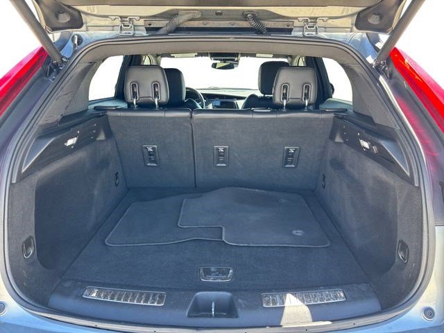 Used 2023 Cadillac XT4 Premium Luxury FWD image 21