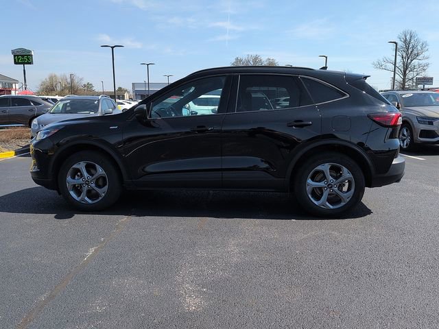 Used 2025 Ford Escape ST-Line image 8